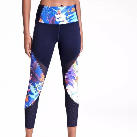 Athleta High Rise Tropical Precision 7/8 Tight Navy Floral High Rise Size Small - Picture 1 of 13